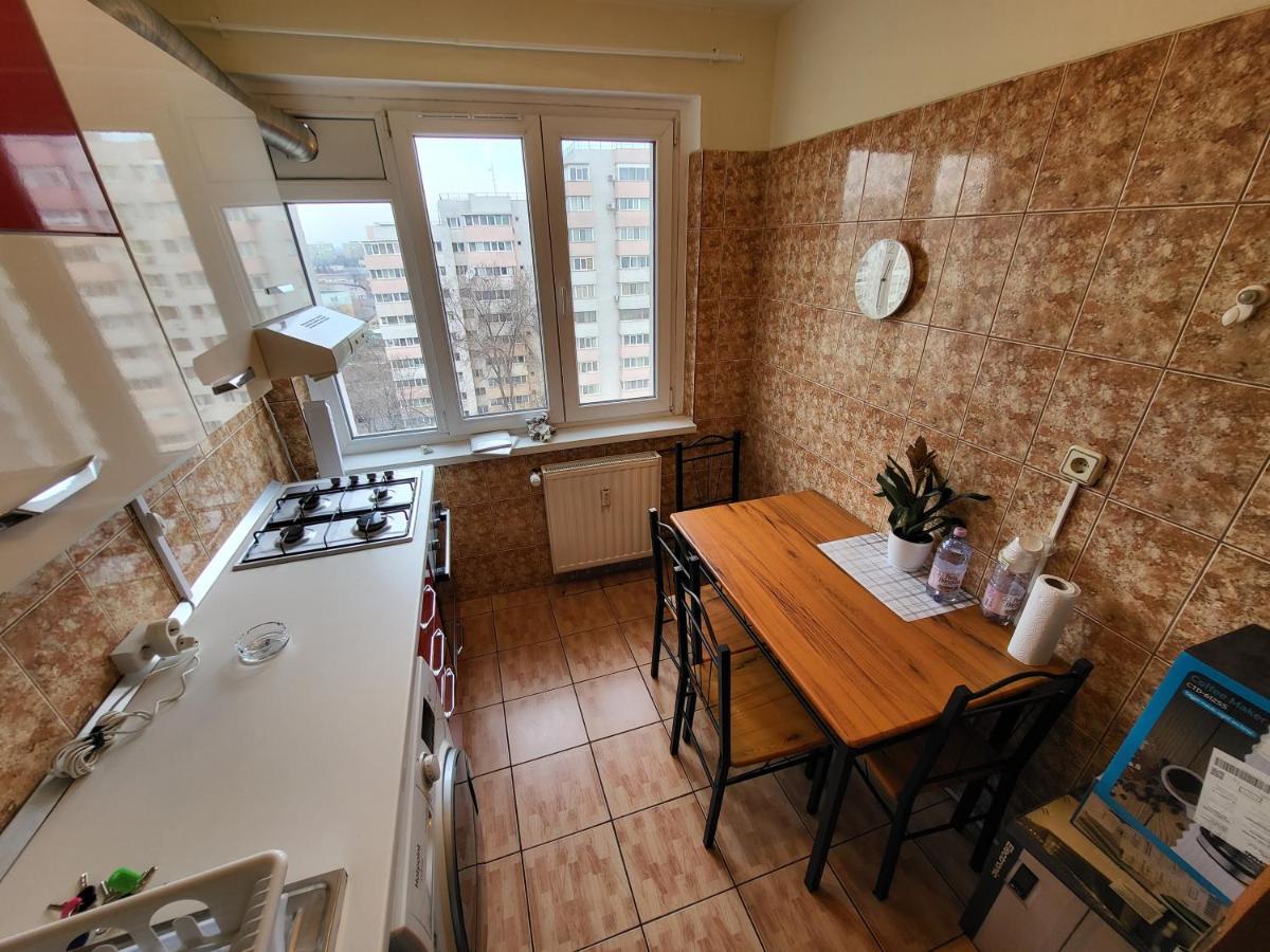 Apartment Cloud Nine Militari Gorjului *